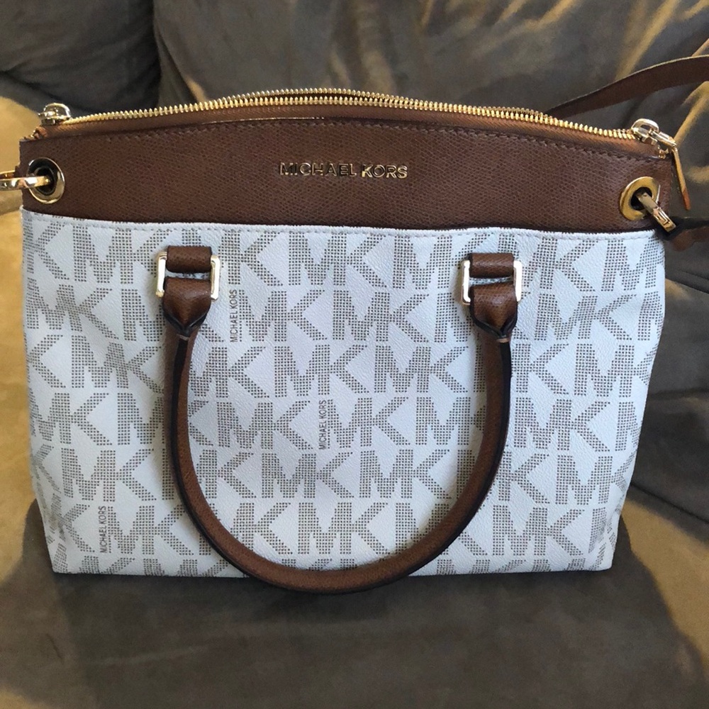 ❌SOLD❌ Michael Kors purse